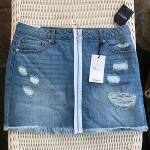 NWT Jean skirt from Forever21! Zipper in front